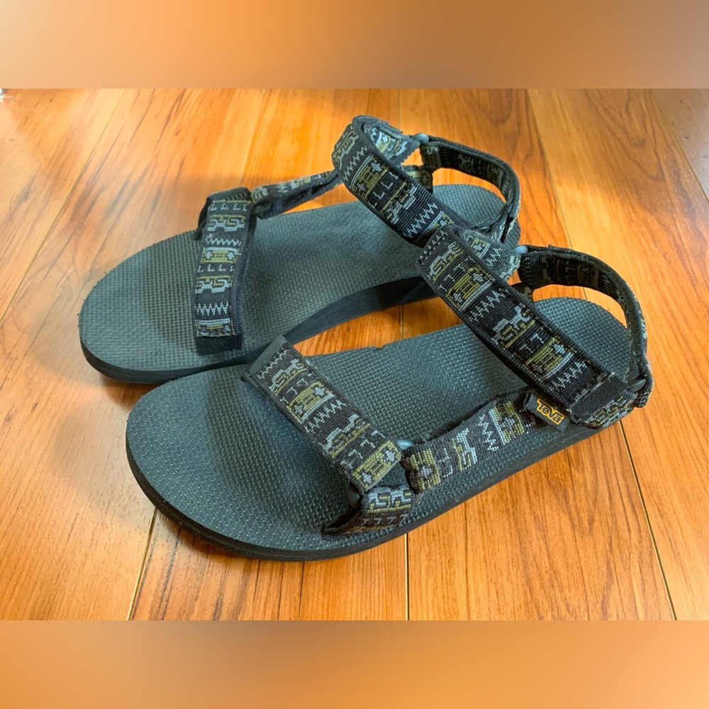 Men’s original universal Teva sandals